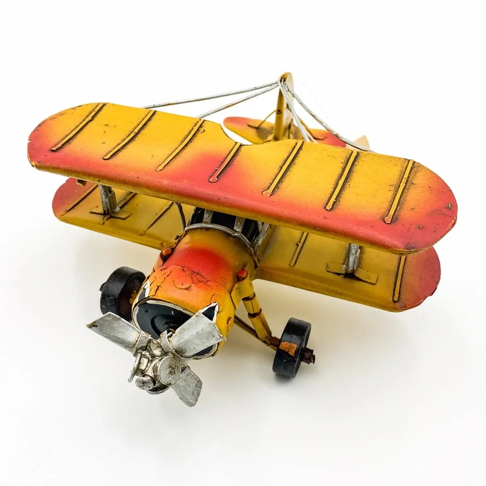 Retro Classic Handmade Iron '1936 YELLOW AMERICAN GRUMMAN GULFHAWK II' Model - Picture 1 of 4